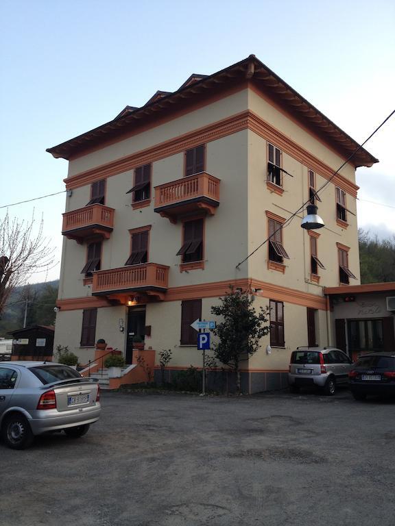 Albergo Chiara Savignone Exterior foto